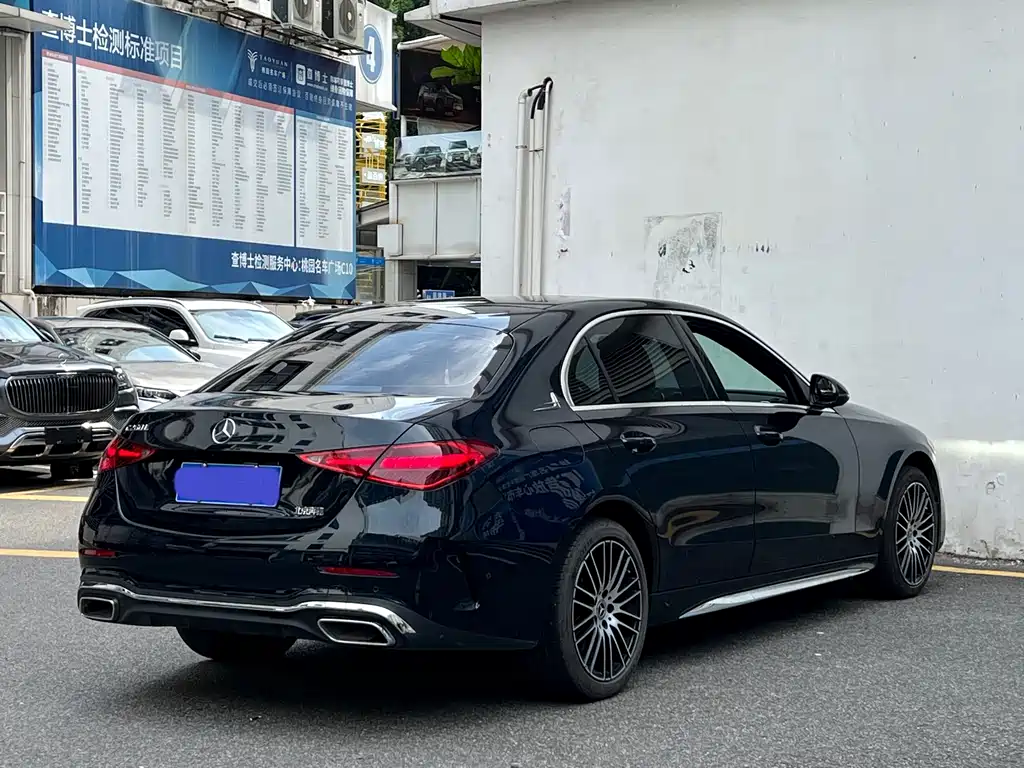 Mercedes-Benz C-Class 2024 — фото 18
