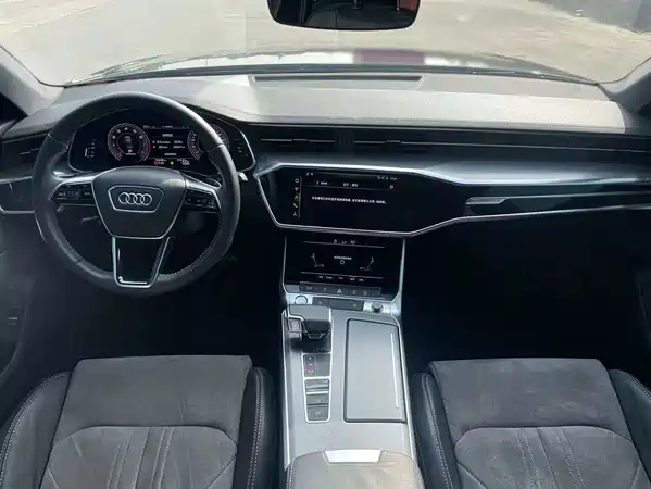 Audi A6L 2021