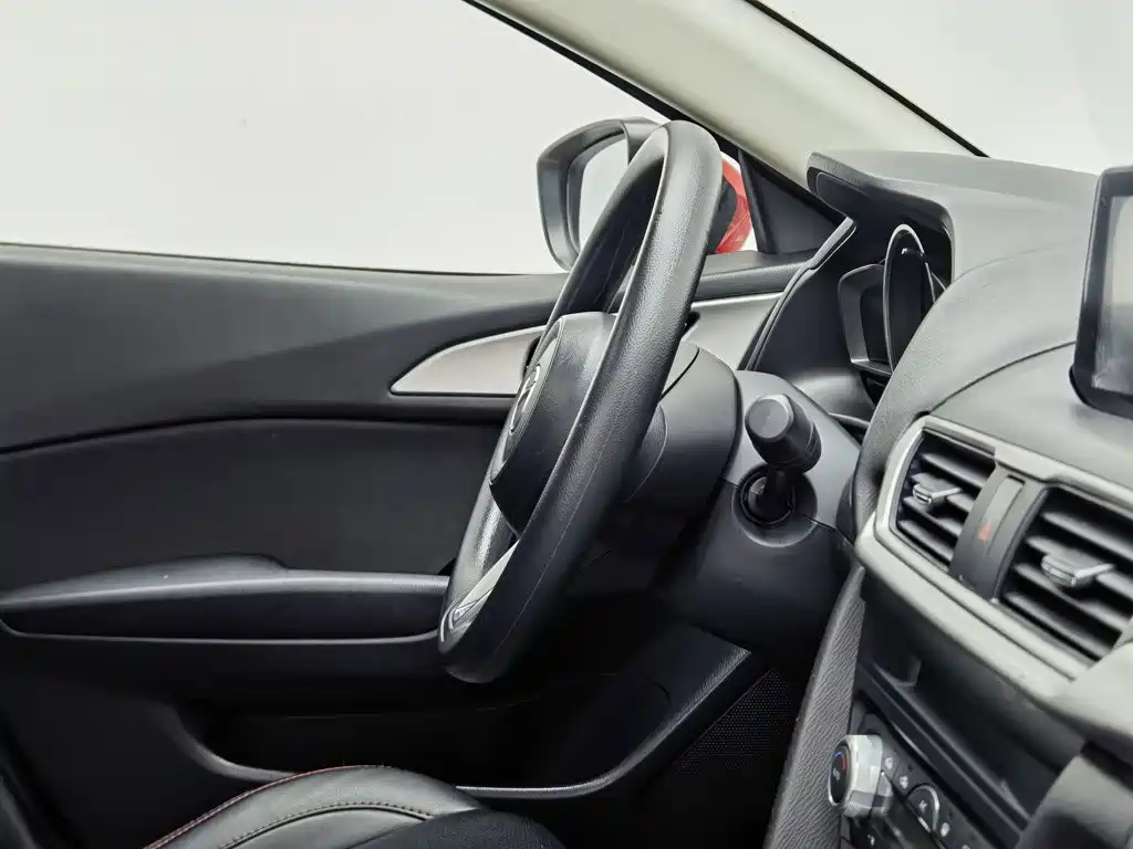 Mazda 3 Axela 2020 — фото 22