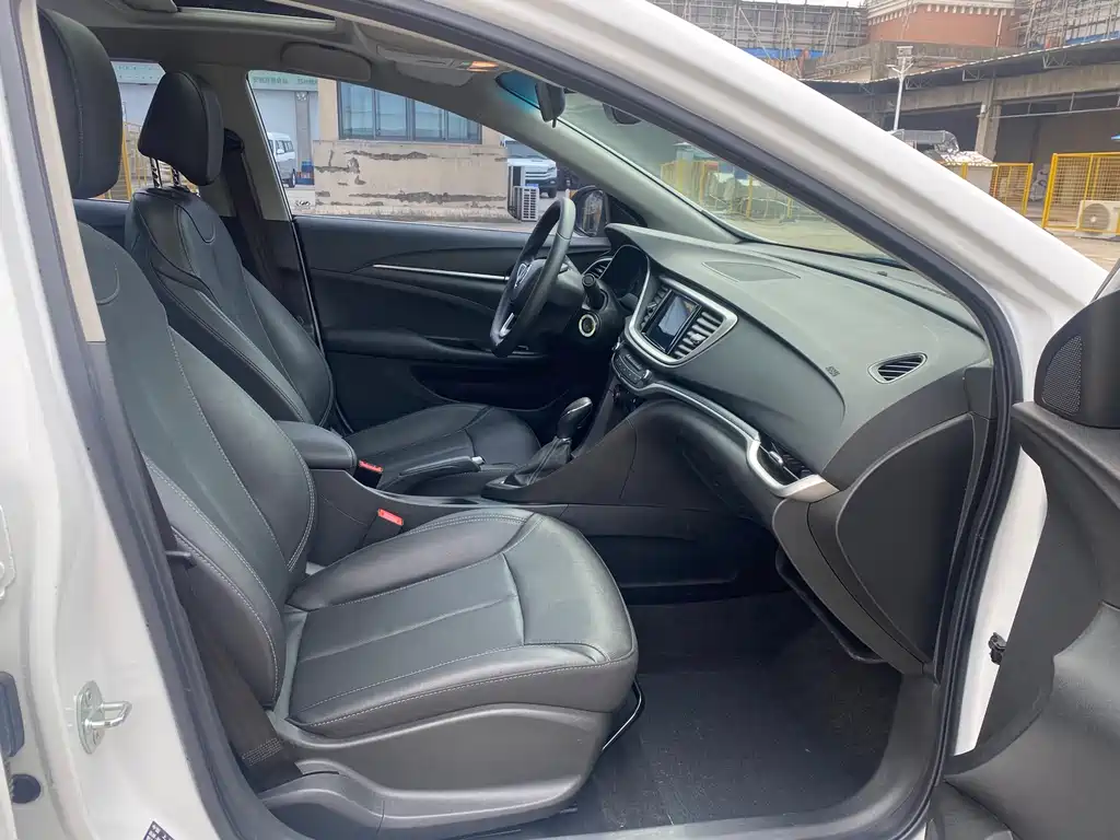 Buick Excelle 2023 — фото 13