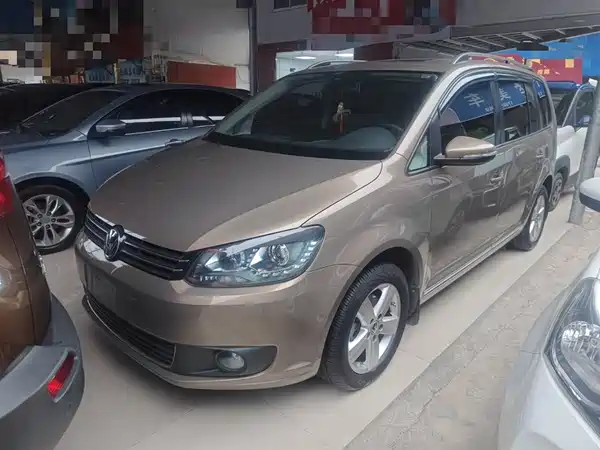Volkswagen Touran 2016