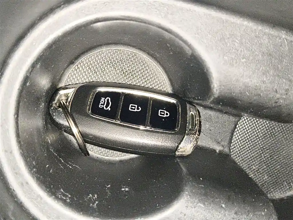 Hyundai Elantra 2021 — фото 9