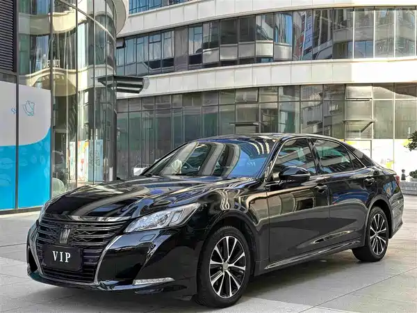 Toyota Crown 2019