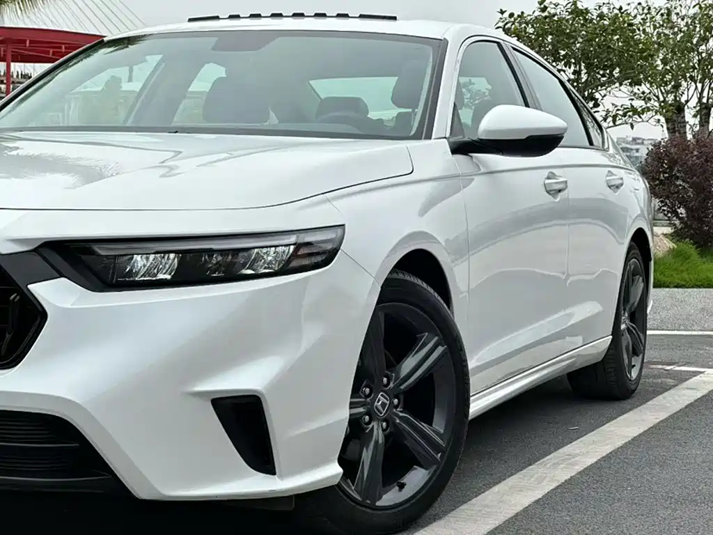 Honda Inspire 2025 — фото 24