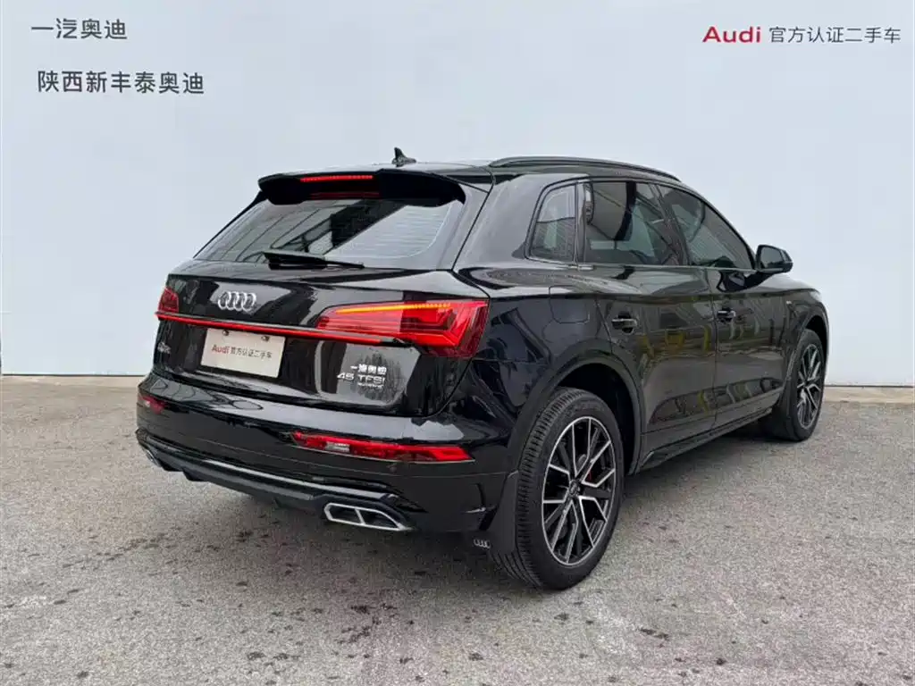 Audi Q5L 2025 — фото 6
