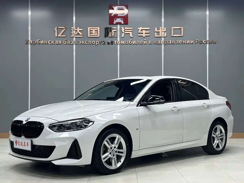 BMW 1 Series 2021