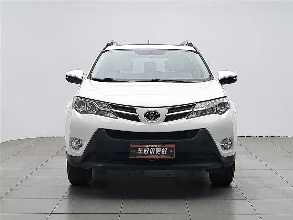 Toyota RAV4 2014 — фото 3