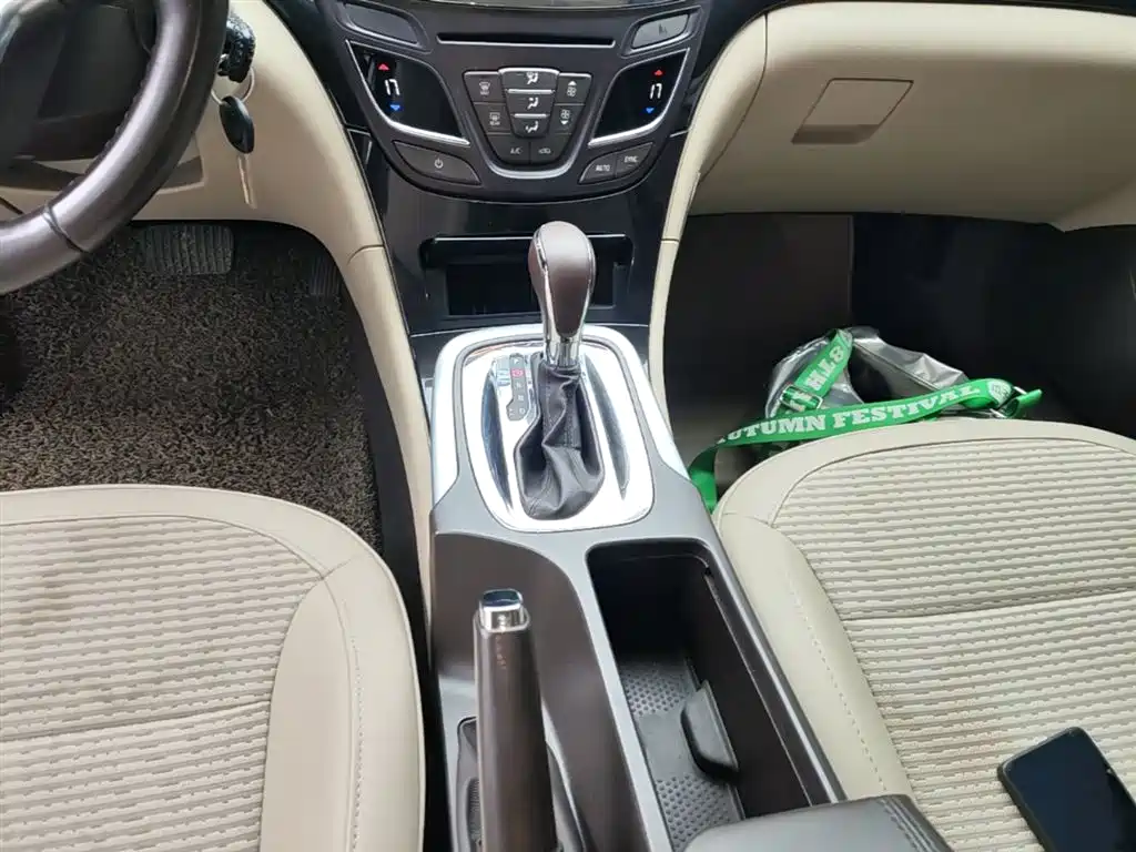 Buick Regal 2015 — фото 14