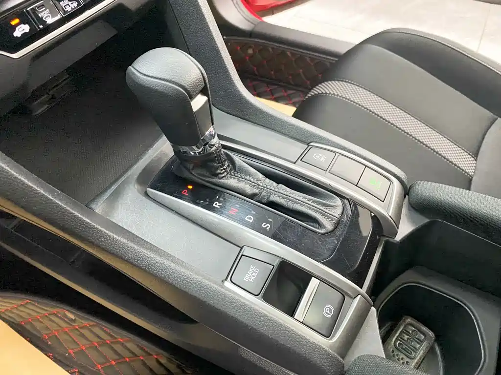 Honda Civic 2020 — фото 12