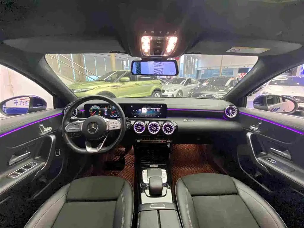 Mercedes-Benz A-Class 2021 — фото 13