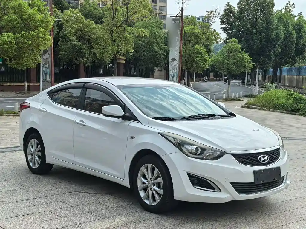 Hyundai Elantra 2017