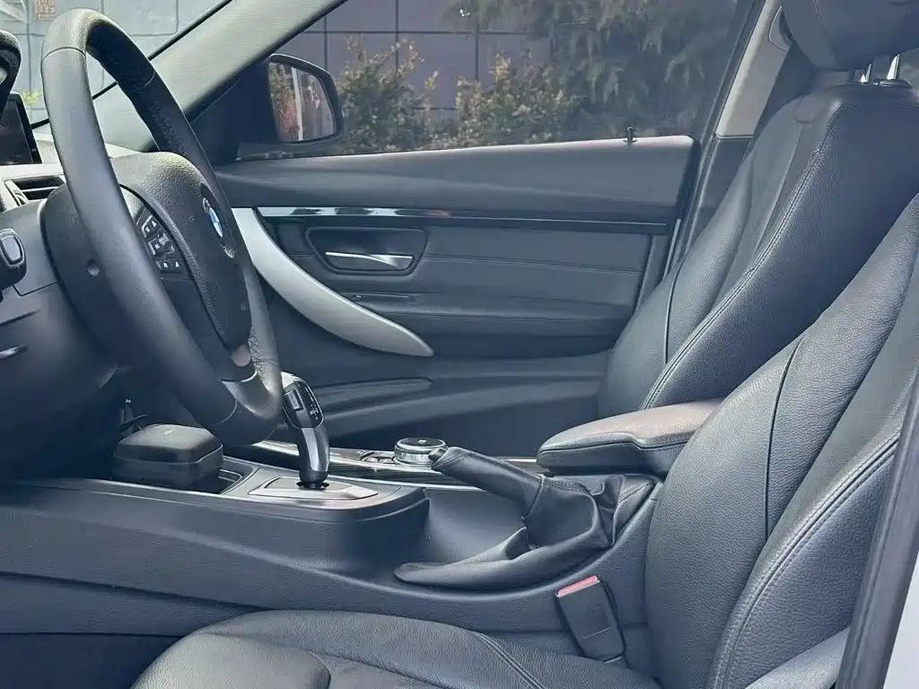 BMW 3 Series 2014 — фото 10