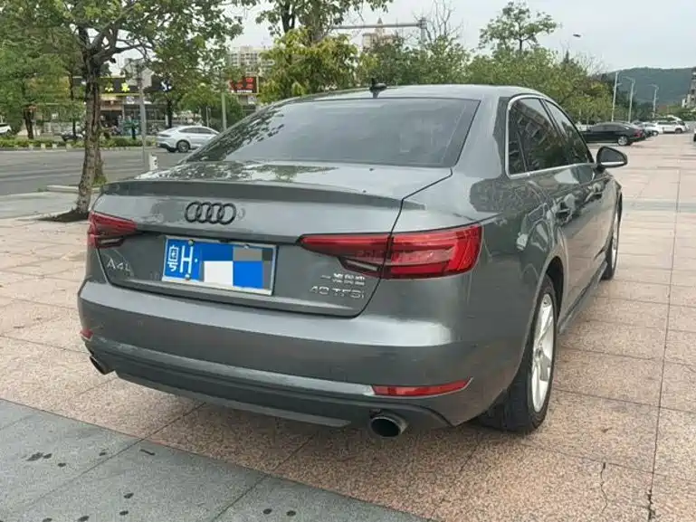 Audi A4L 2017