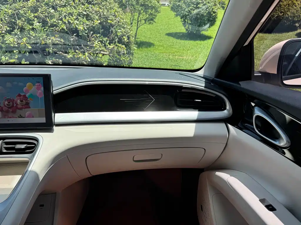 Geely Galaxy Starwish 2025 — фото 21