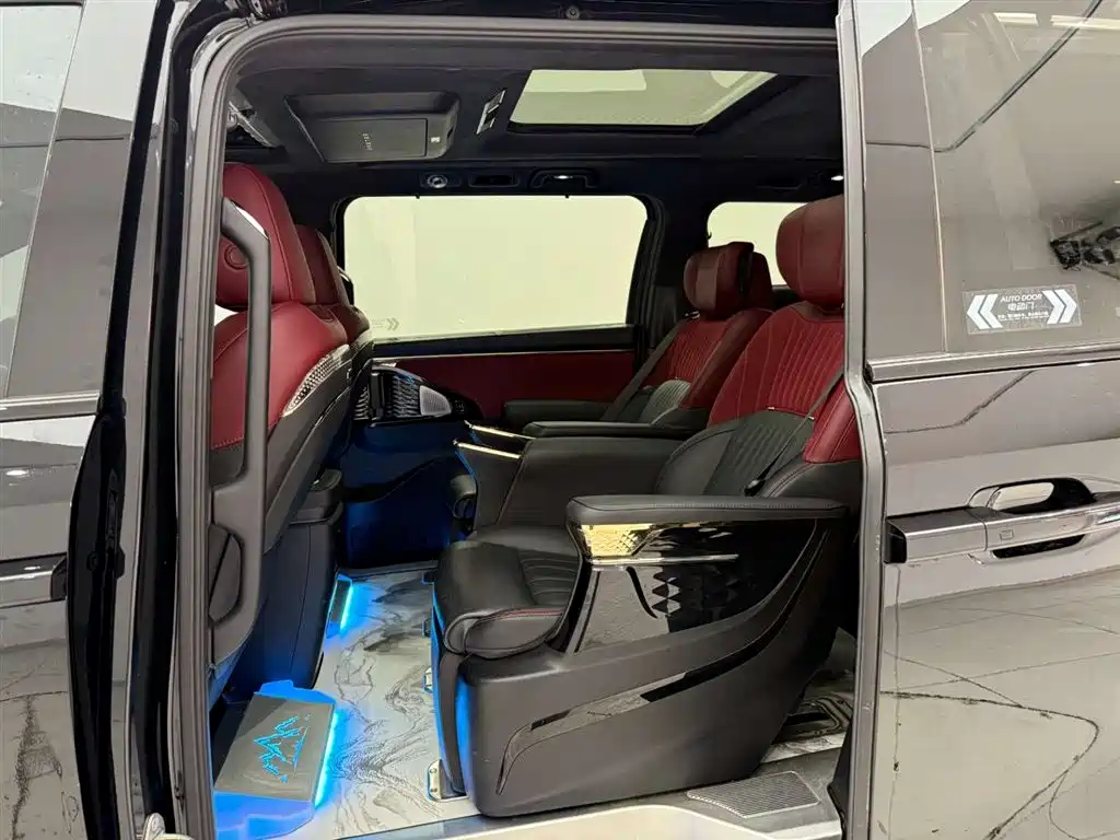 GAC Motor Trumpchi M8 2024 — фото 17
