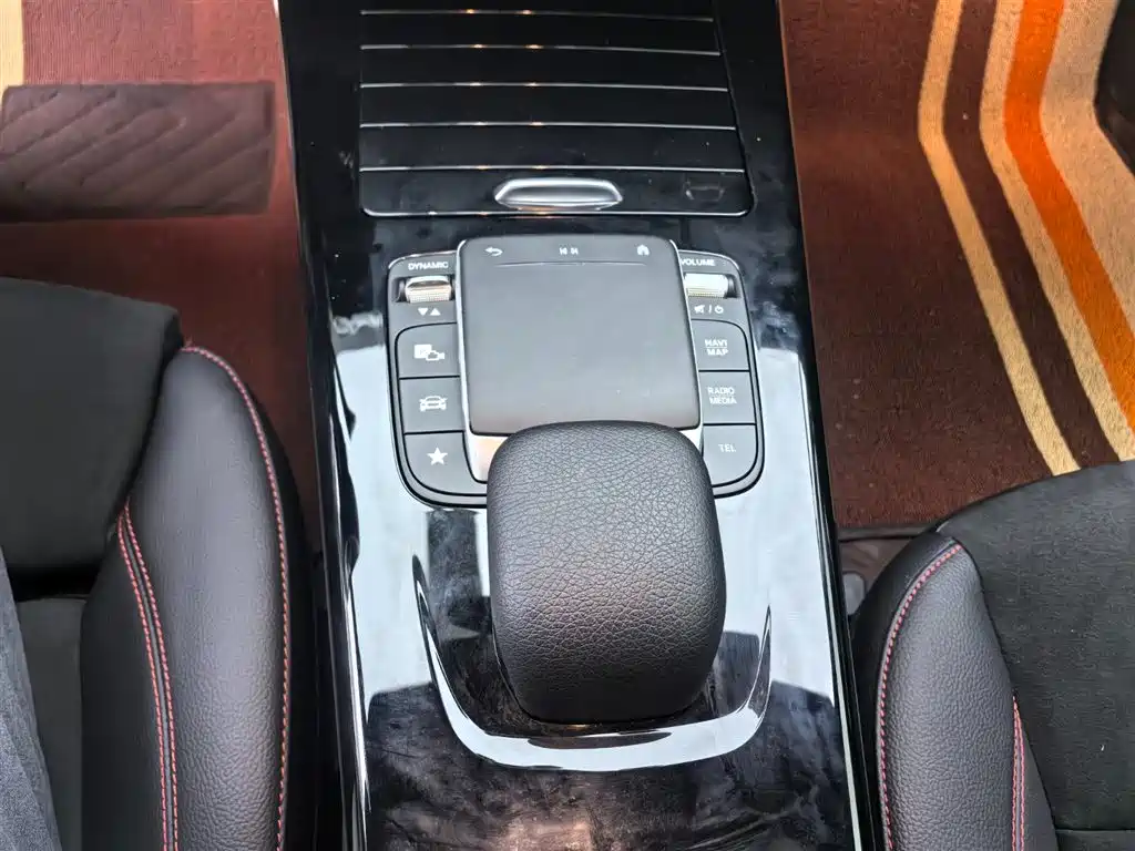 Mercedes-Benz CLA 2023 — фото 9