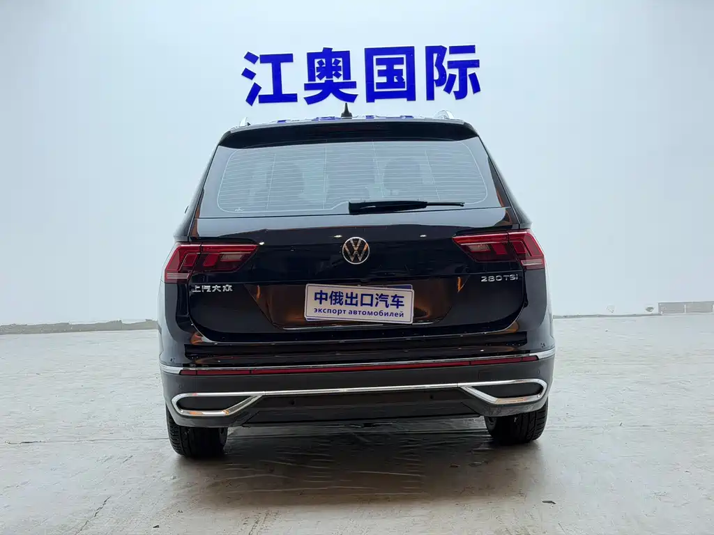 Volkswagen Tiguan L 2023 — фото 19