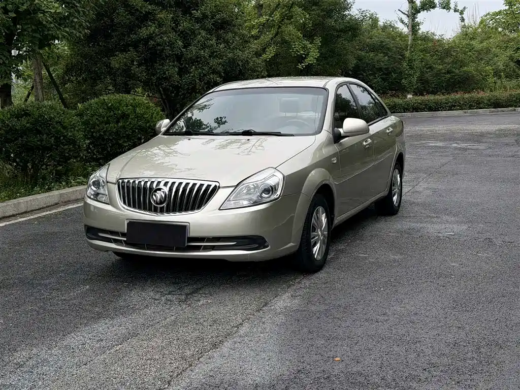 Buick Excelle 2015 — фото 1
