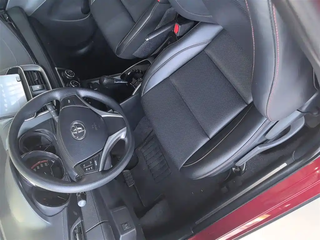Toyota Yaris L 2020 — фото 22