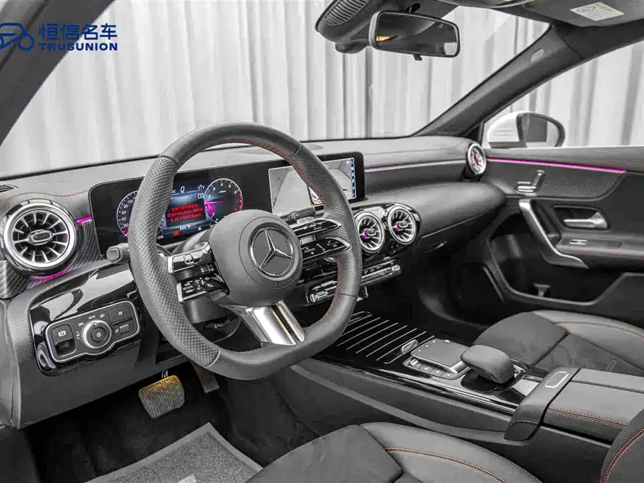 Mercedes-Benz A-Class 2024 — фото 12