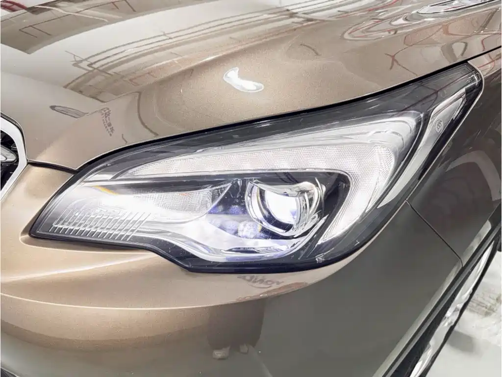 Buick Envision Plus 2018 — фото 15