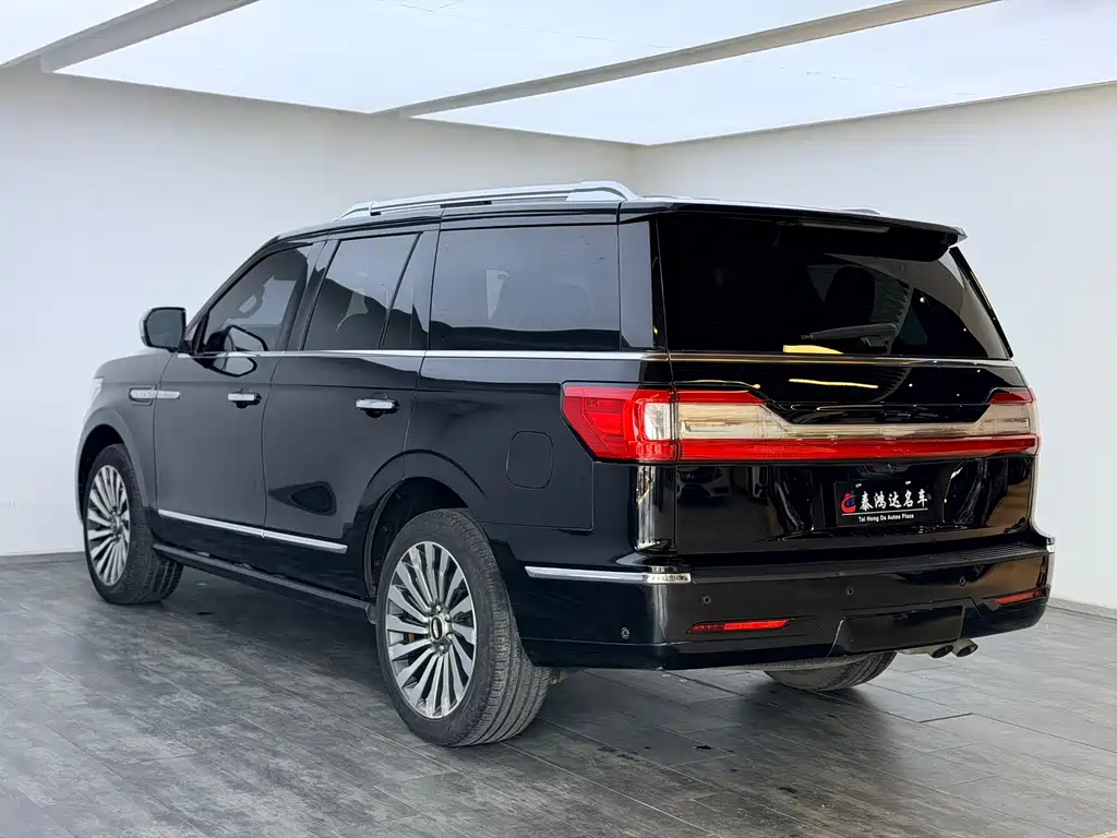Lincoln Navigator 2018 — фото 5