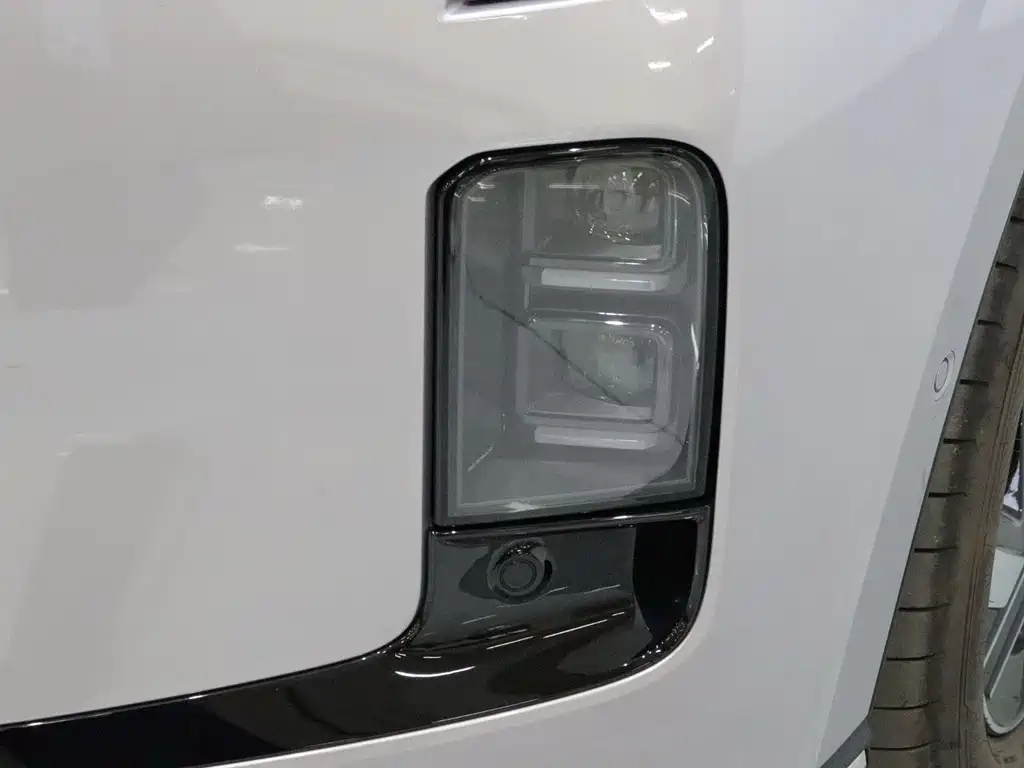Volvo XC70 Plug-In Hybrid 2025 — фото 19