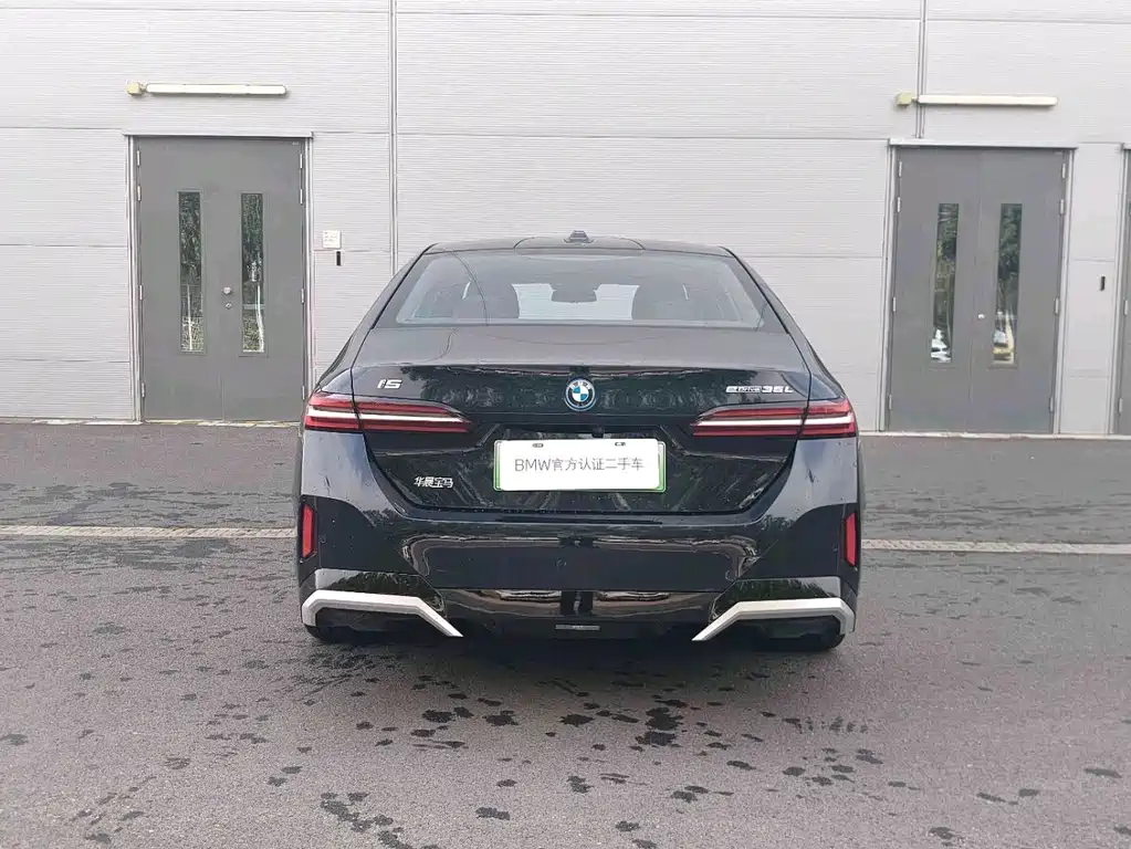 BMW i5 2025 — фото 4