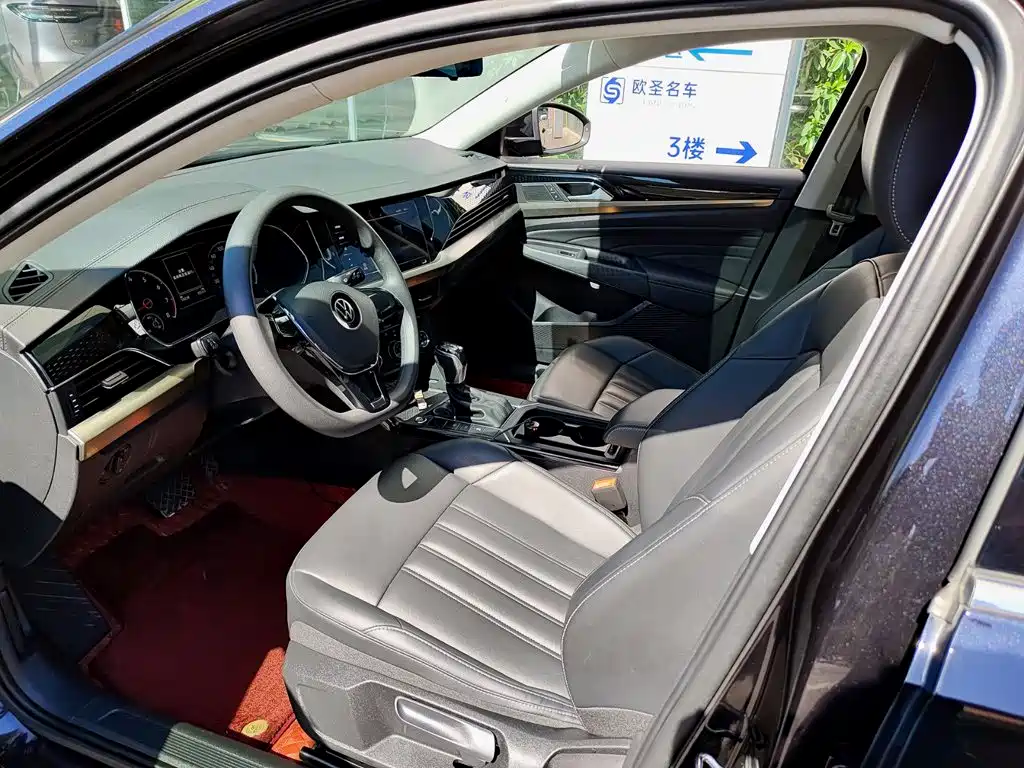 Volkswagen Passat 2022