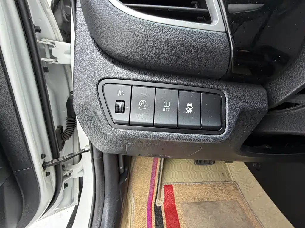 Kia KX3 2022 — фото 12