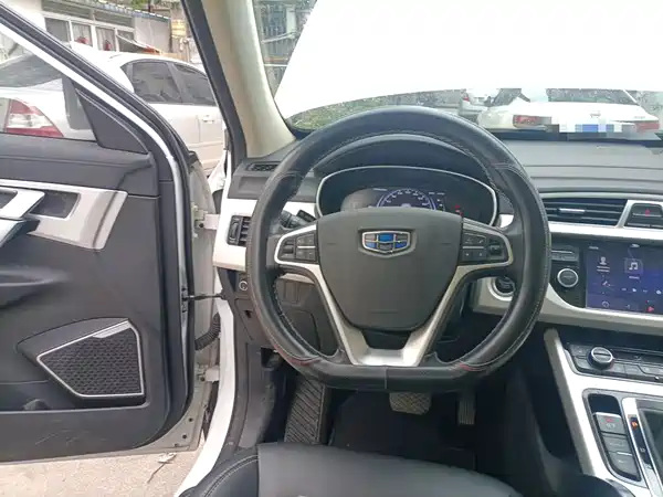 Geely Boyue 2018
