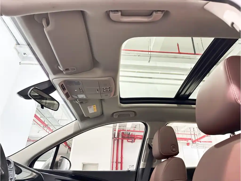 Buick Envision Plus 2018 — фото 11