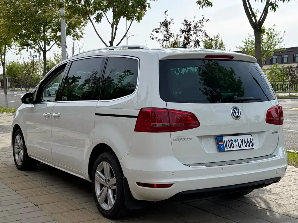 Volkswagen Sharan 2016 — фото 4