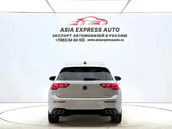 Volkswagen Golf 2021