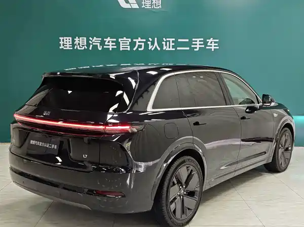 Li Auto L7 2025