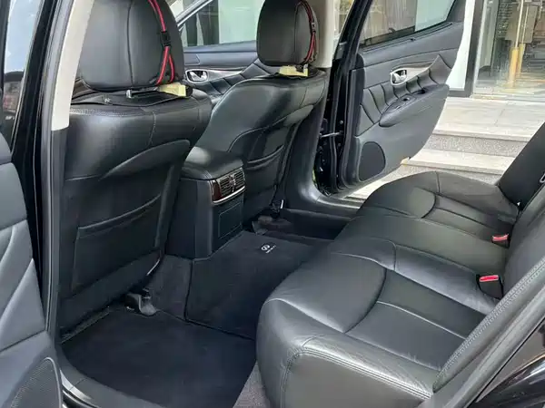 Infiniti Q70 2017