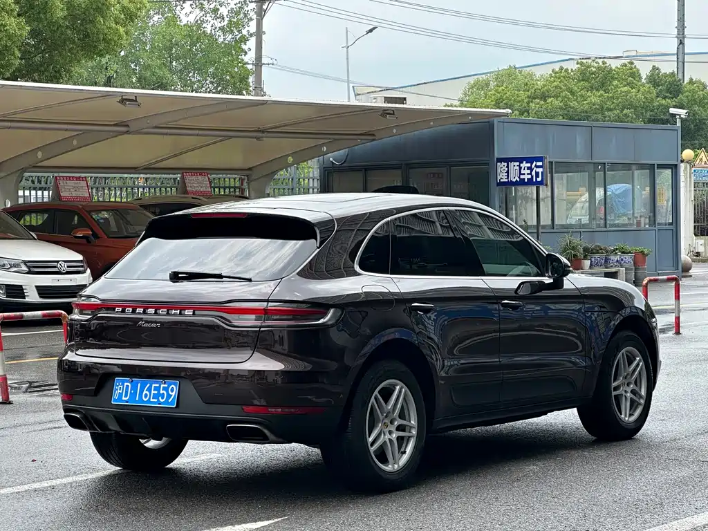 Porsche Macan 2019 — фото 14