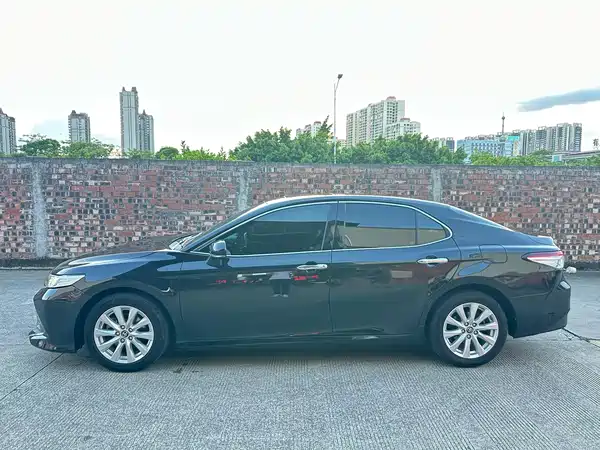 Toyota Camry 2019