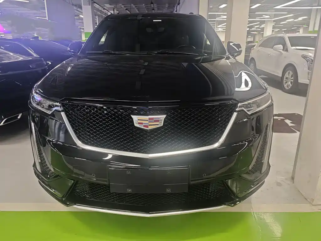 Cadillac XT6 2021 — фото 2