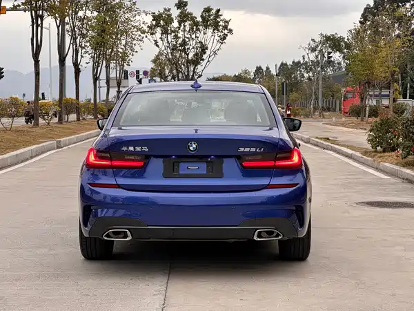 BMW 3 Series 2021
