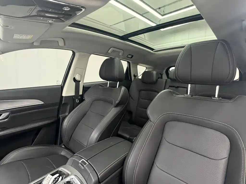 Jetour Jietu X70 PLUS 2022 — фото 15