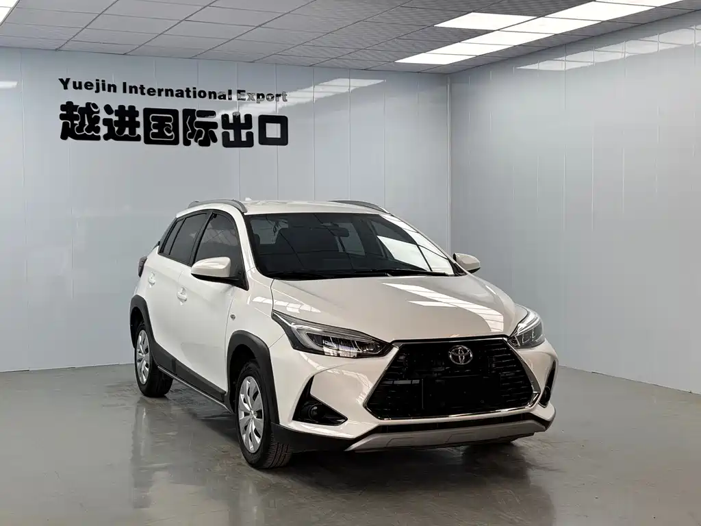 Toyota Yaris L 2022