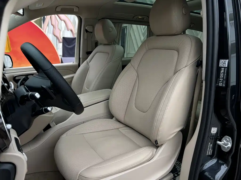 Mercedes-Benz V-Class 2017 — фото 26