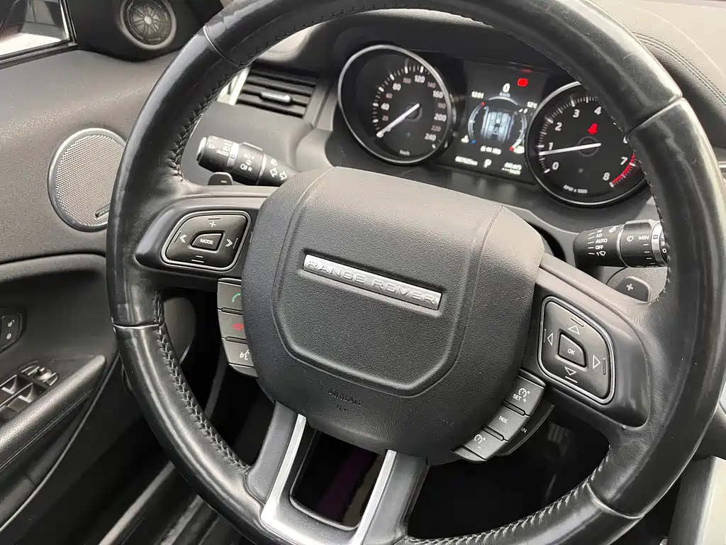 Land Rover Evoque 2016 — фото 14