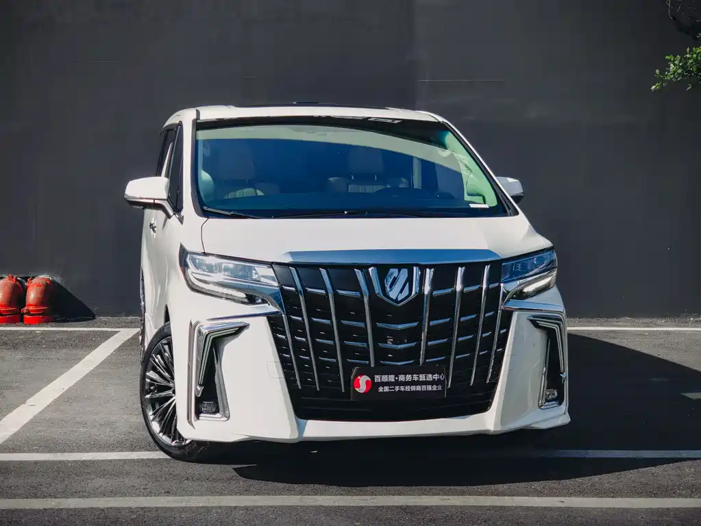 Toyota Alphard 2018 — фото 3