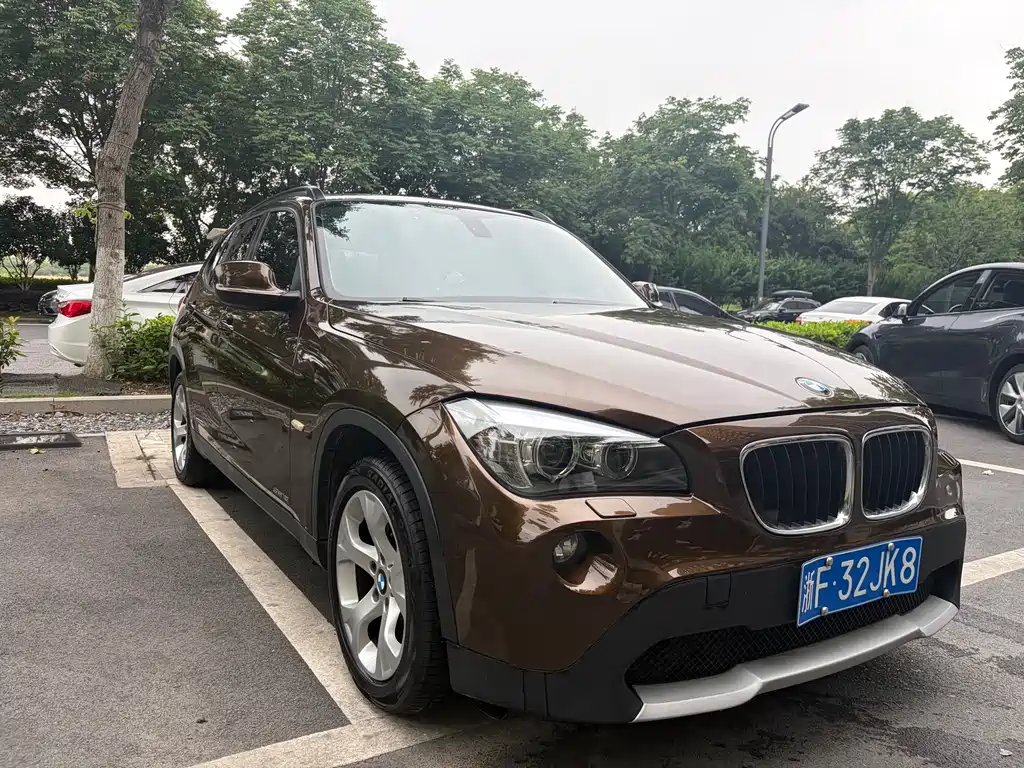 BMW X1 2012 — фото 3