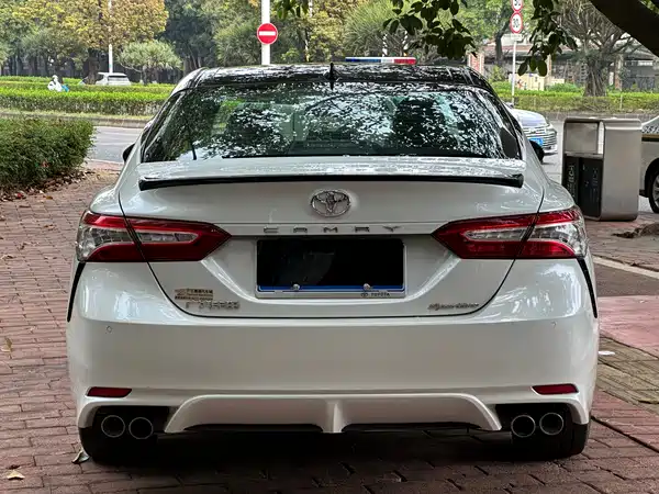 Toyota Camry 2021
