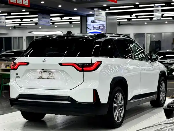 NIO ES6 2020