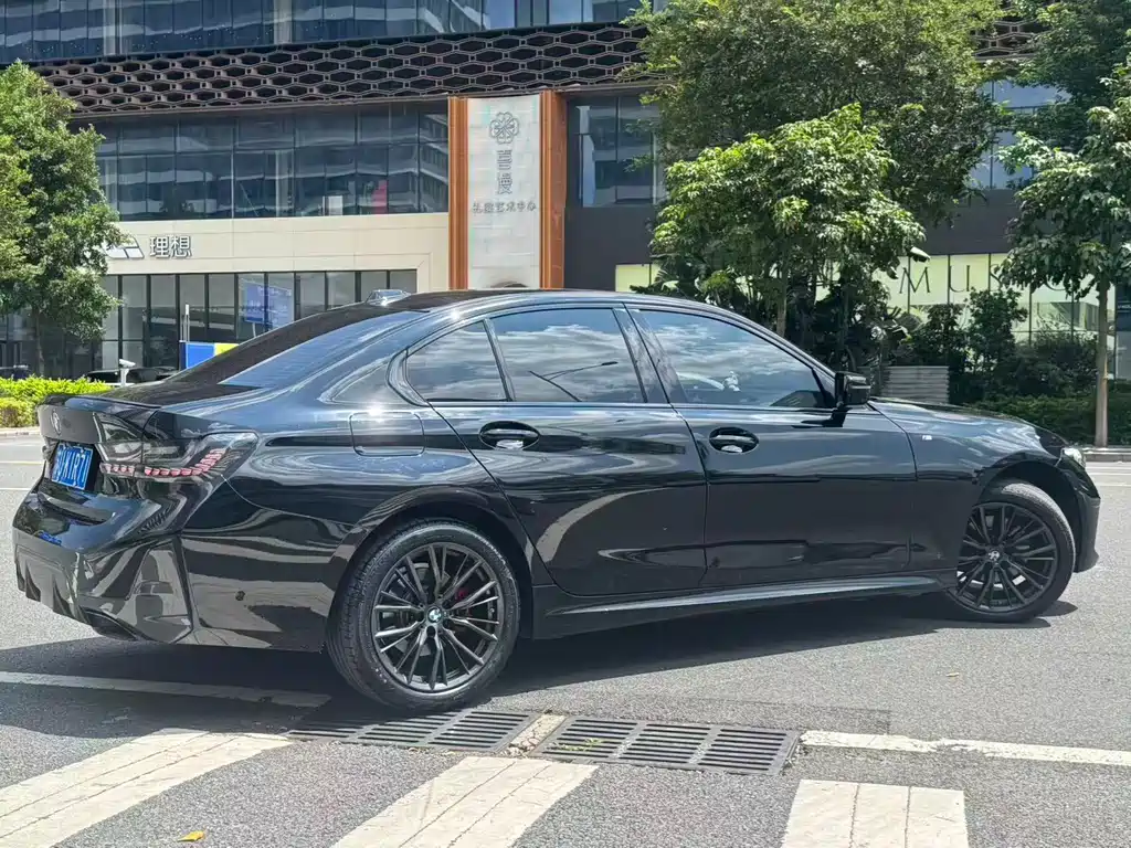 BMW 3 Series 2024