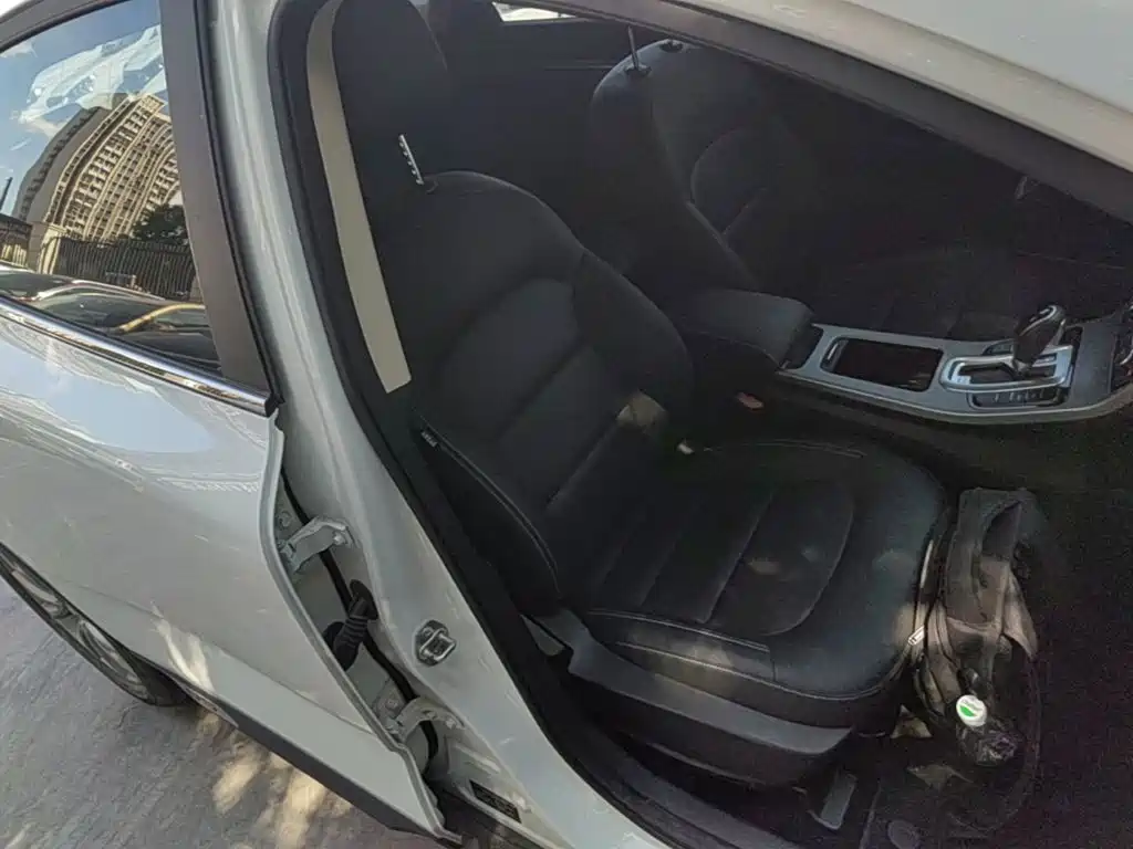 Geely Emgrand GS 2019 — фото 25